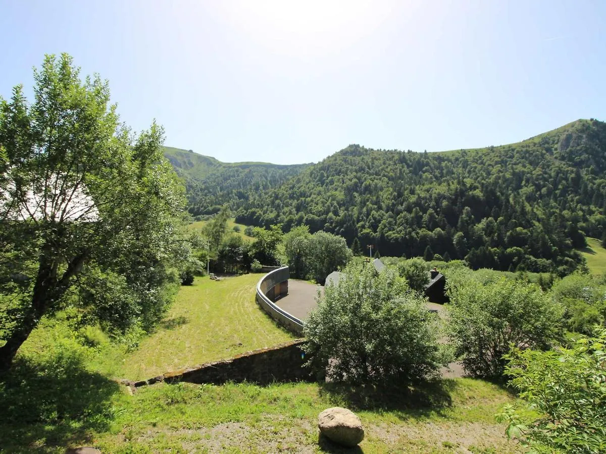 Mont-Dore : Chalet Agreable Avec Wifi Pour 9 Personnes - Fr-1-608-88 France