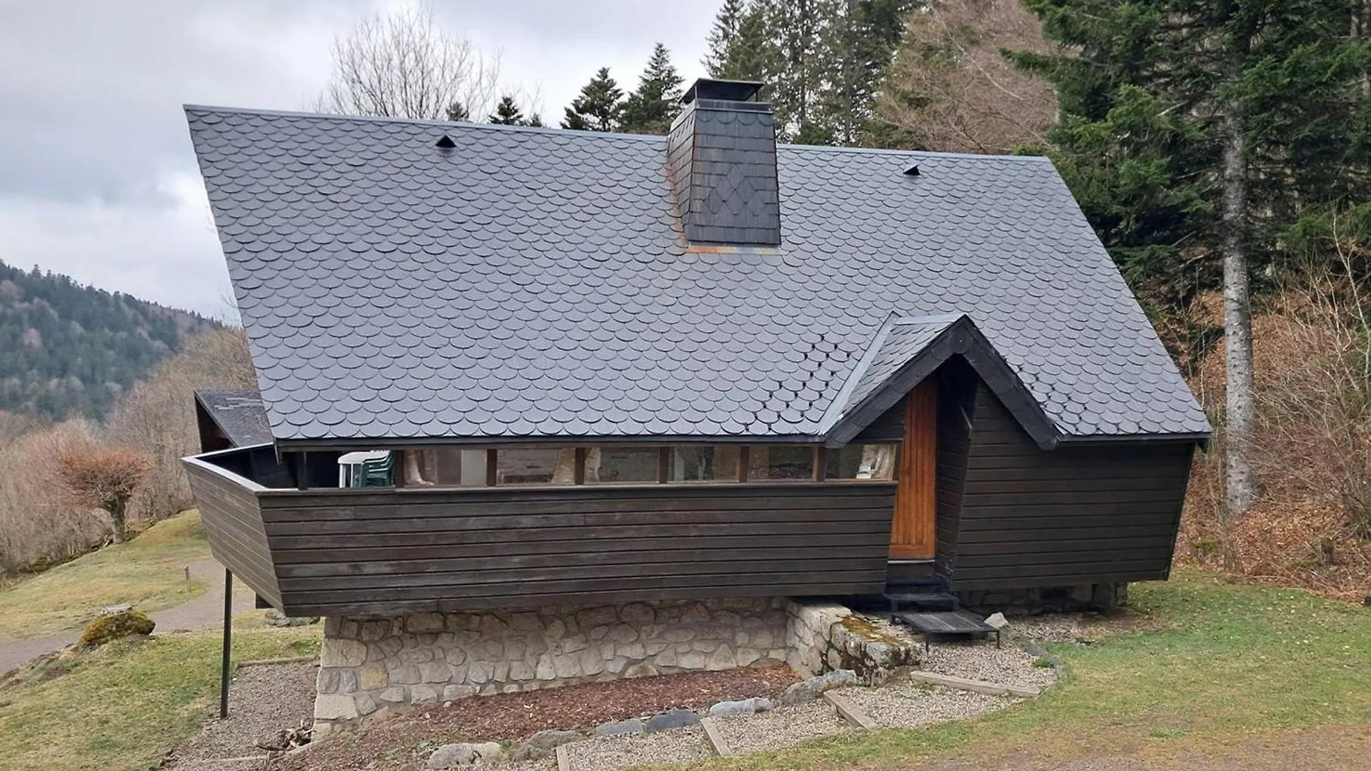 Mont-Dore : Chalet Agreable Avec Wifi Pour 9 Personnes - Fr-1-608-88 France